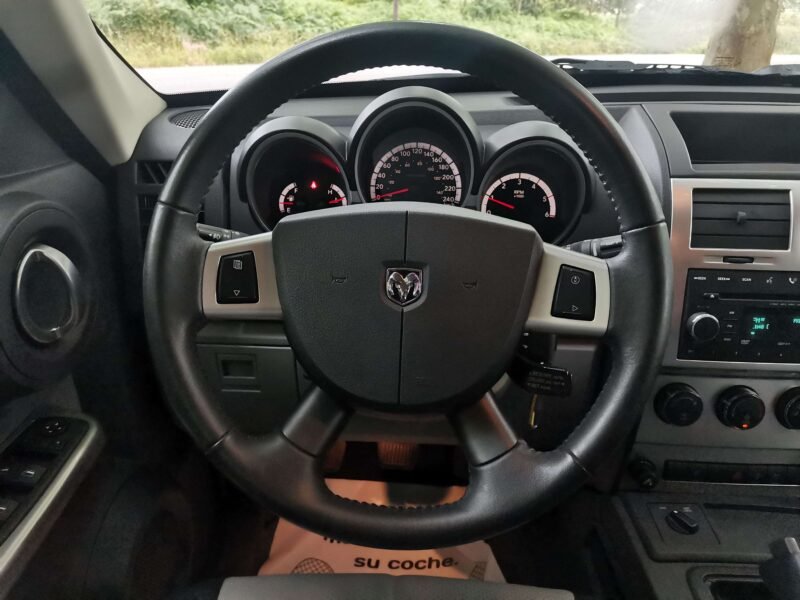 DODGE NITRO Nitro 2.8 CRD SXT 4WD