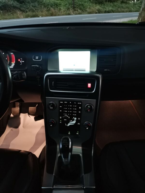 VOLVO V60 V60 2.0 D4 OCEAN RACE