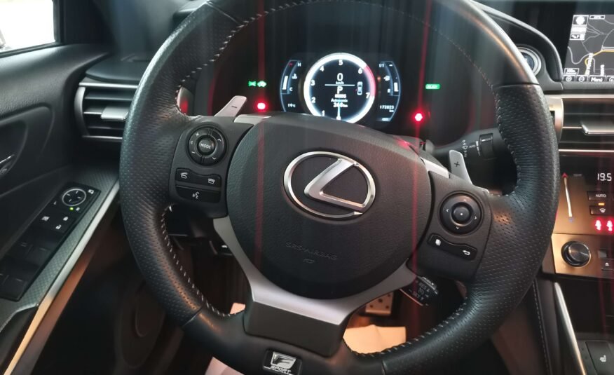 LEXUS IS300 IS 300h F Sport Navibox