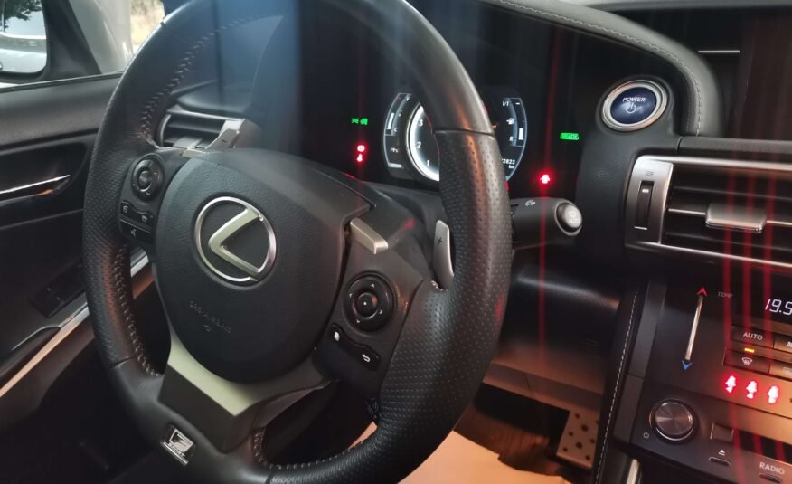 LEXUS IS300 IS 300h F Sport Navibox