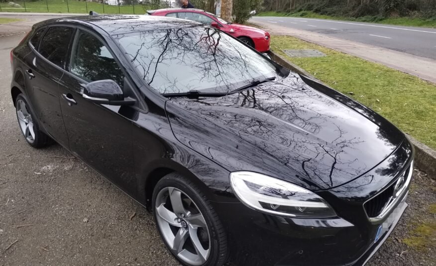 VOLVO V40 V40 2.0 D2 Kinetic