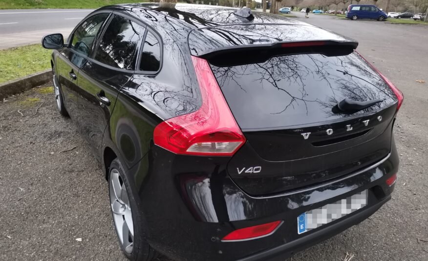 VOLVO V40 V40 2.0 D2 Kinetic