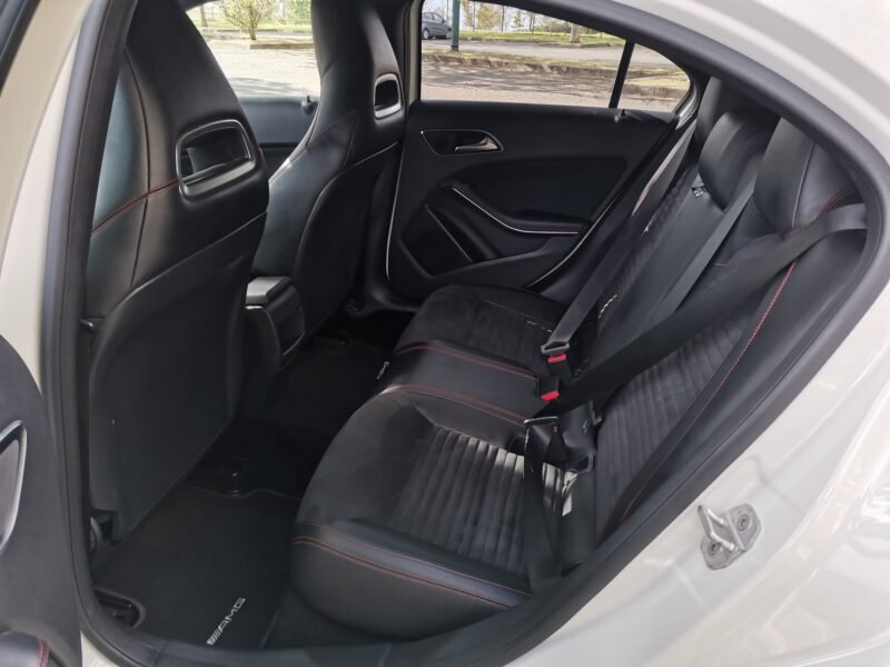 MERCEDES-BENZ Clase A A 180 AMG Line