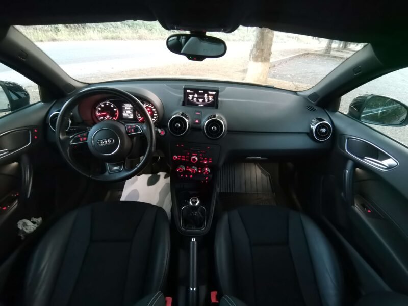 AUDI A1 A1 1.2 TFSI S-LINE