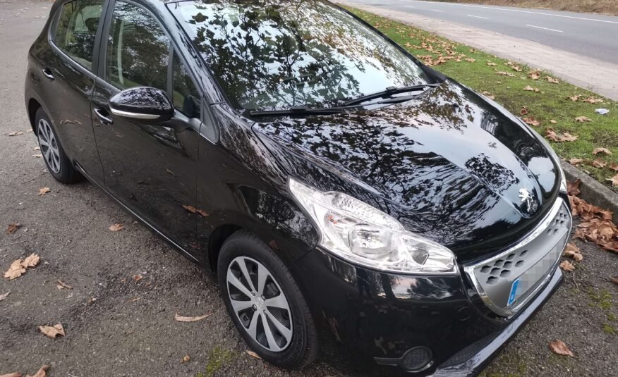 PEUGEOT 208 STYLE 1.4 HDi 68