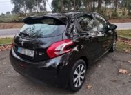 PEUGEOT 208 STYLE 1.4 HDi 68