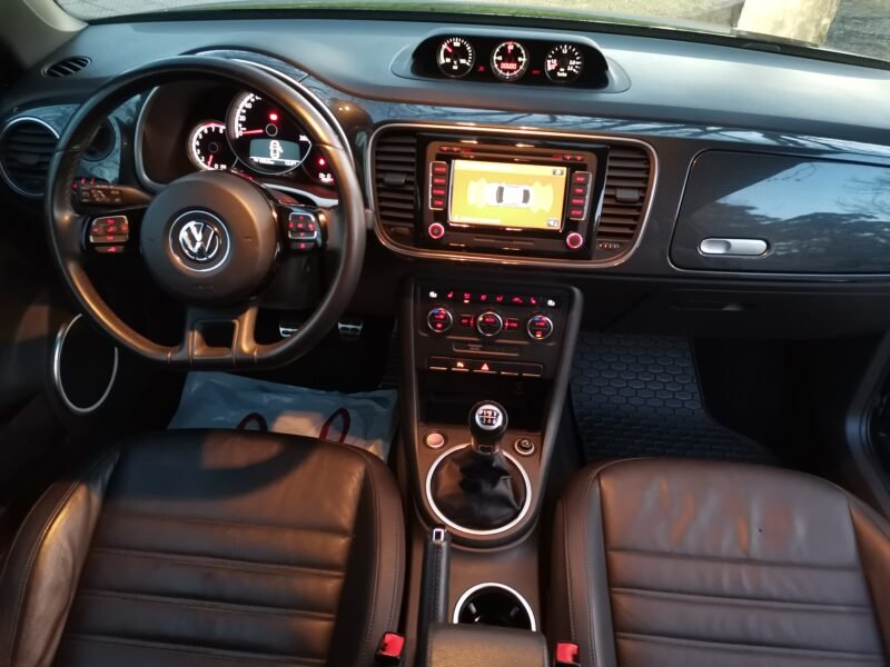 VOLKSWAGEN BEETLE 1.4 TSI 160cv RLine