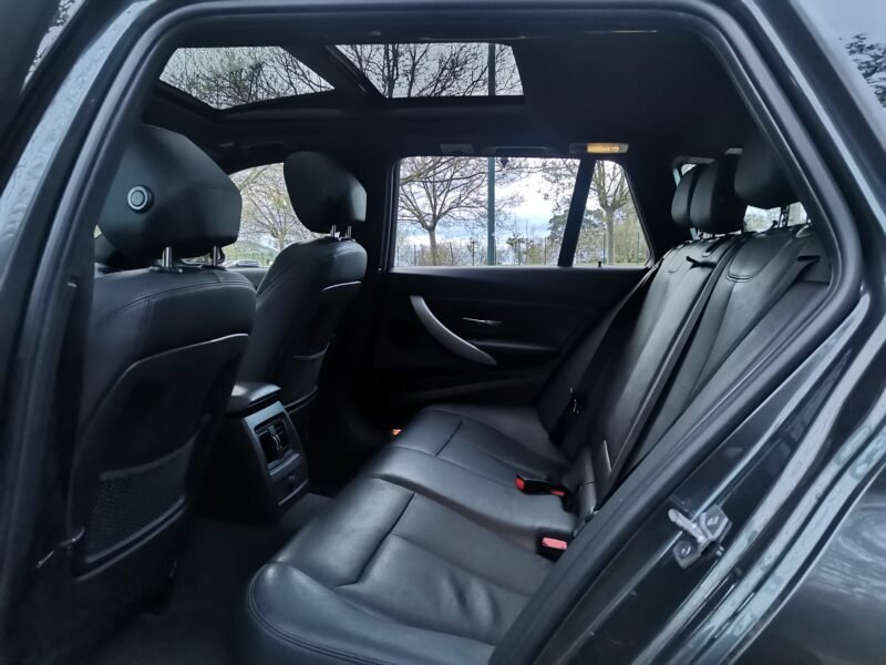 BMW Serie 3 320d xDrive Touring PACK M