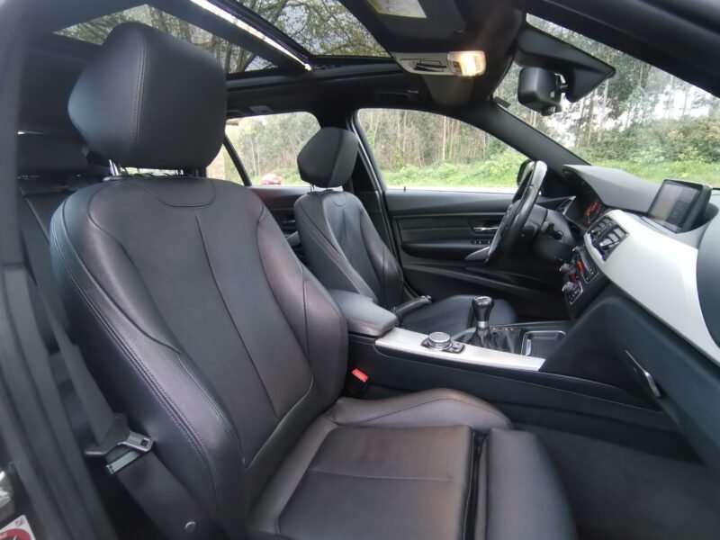 BMW Serie 3 320d xDrive Touring PACK M