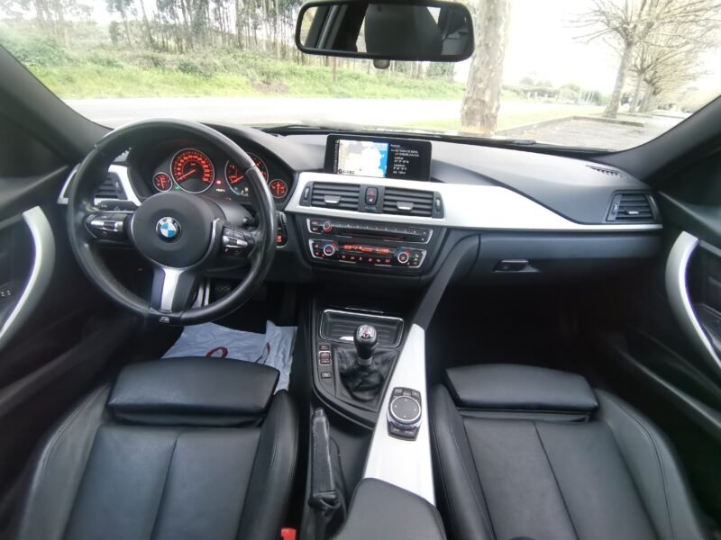 BMW Serie 3 320d xDrive Touring PACK M