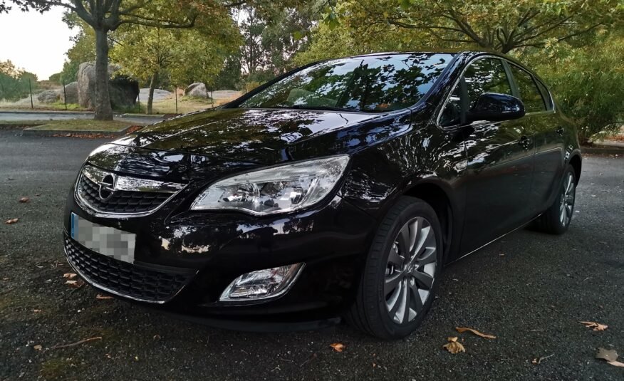 OPEL ASTRA 1.7 CDTi 110 CV Excellence