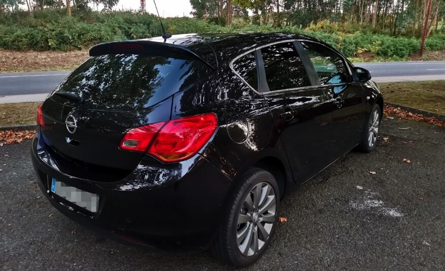 OPEL ASTRA 1.7 CDTi 110 CV Excellence