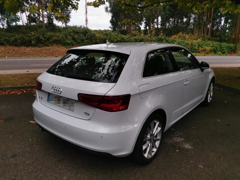 AUDI A3 2.0 TDI Ambiente Edicion especial