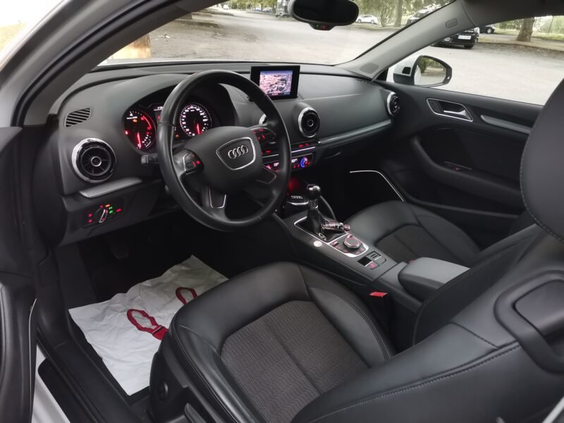 AUDI A3 2.0 TDI Ambiente Edicion especial