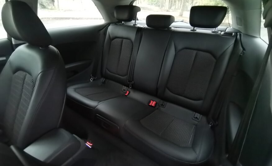 AUDI A3 2.0 TDI Ambiente Edicion especial
