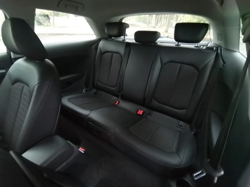 AUDI A3 2.0 TDI Ambiente Edicion especial