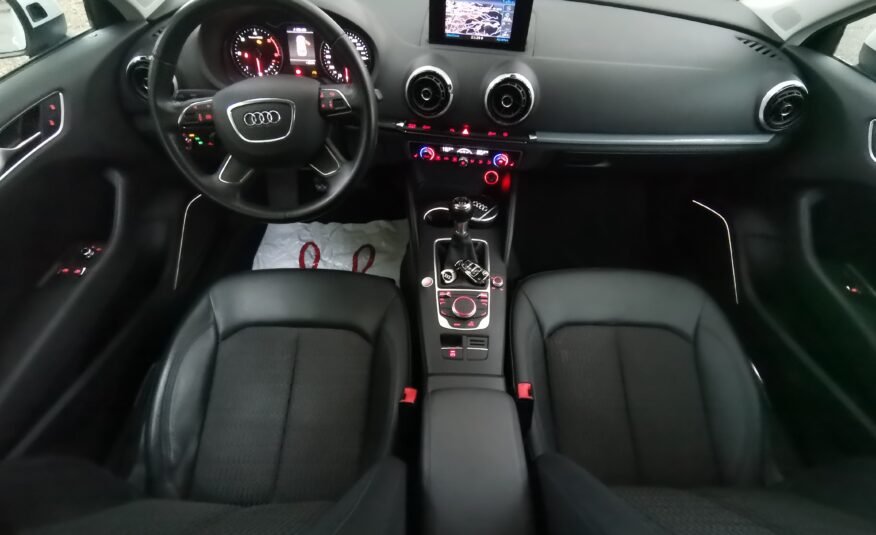 AUDI A3 2.0 TDI Ambiente Edicion especial