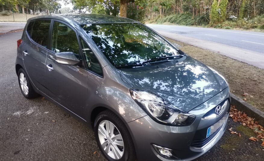 HYUNDAI IX20 1.6 CRDi 115 CV BlueDrive Tecno Sky Nav