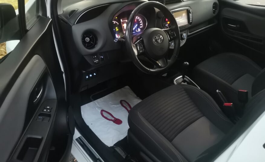 TOYOTA YARIS 1.5 100H Feel 20 Aniversario