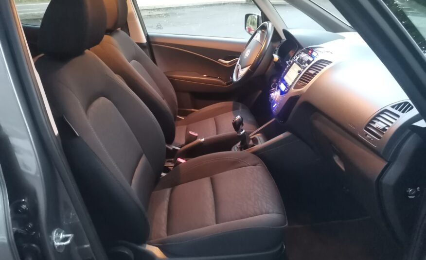 HYUNDAI IX20 1.6 CRDi 115 CV BlueDrive Tecno Sky Nav