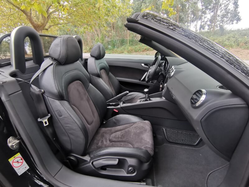 AUDI TT Roadster 1.8 TFSI S line edition