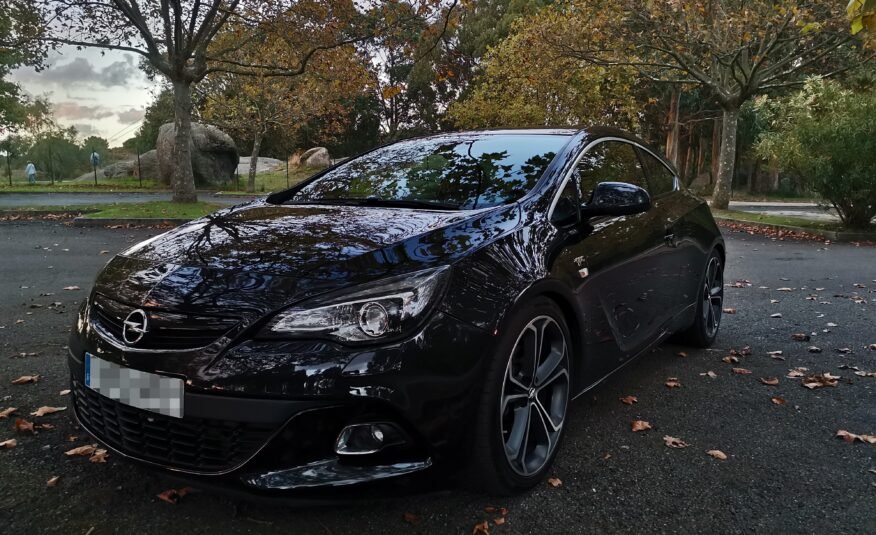 OPEL ASTRA 2.0 CDTi SS 195 CV Biturbo GTC