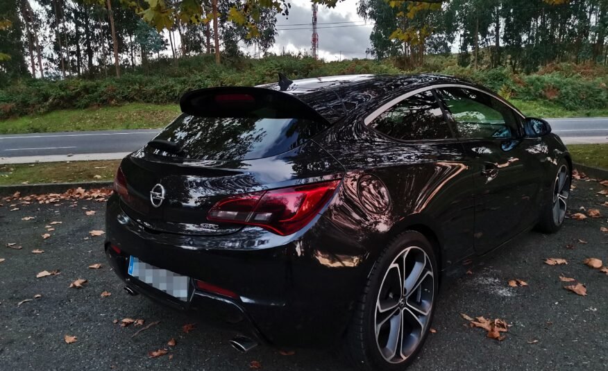 OPEL ASTRA 2.0 CDTi SS 195 CV Biturbo GTC