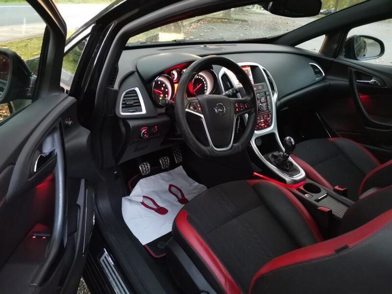 OPEL ASTRA 2.0 CDTi SS 195 CV Biturbo GTC