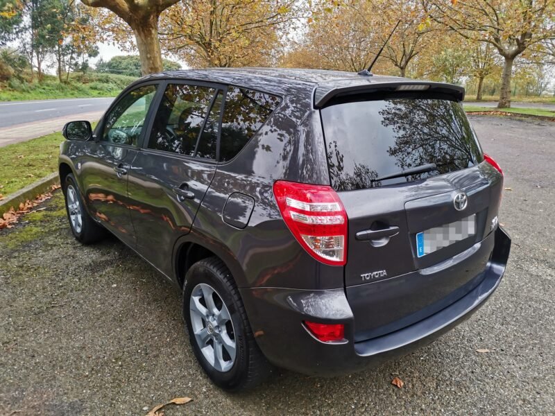 TOYOTA RAV4 2.2 D4D Advance Cross Sp.4×4