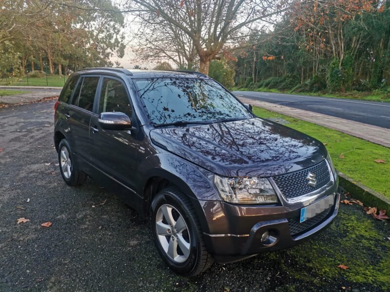 SUZUKI Grand Vitara 1.9 DDiS JLXE 5P 4X4
