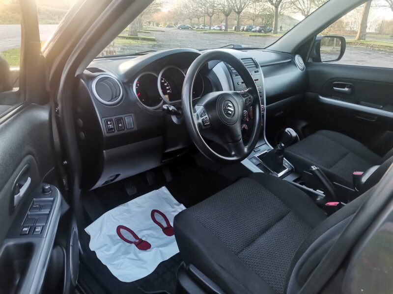 SUZUKI Grand Vitara 1.9 DDiS JLXE 5P 4X4