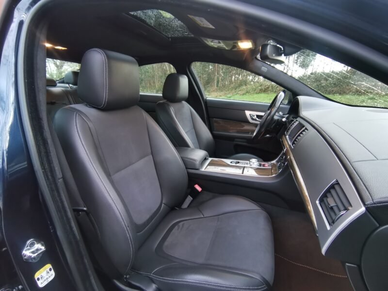 JAGUAR XF 3.0 V6 RSport