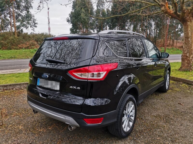 FORD Kuga 2.0 TDCi 110kW 4×4 ASS Titanium Powers.