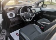 TOYOTA YARIS Hybrid Advance