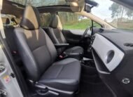 TOYOTA YARIS Hybrid Advance