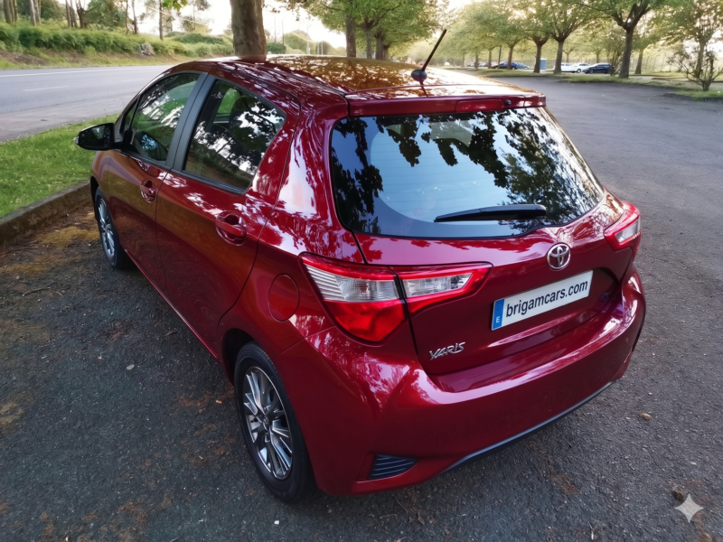 TOYOTA YARIS Yaris 1.0 70 Active