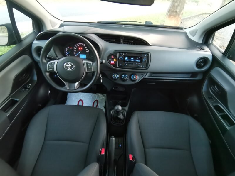 TOYOTA YARIS Yaris 1.0 70 Active