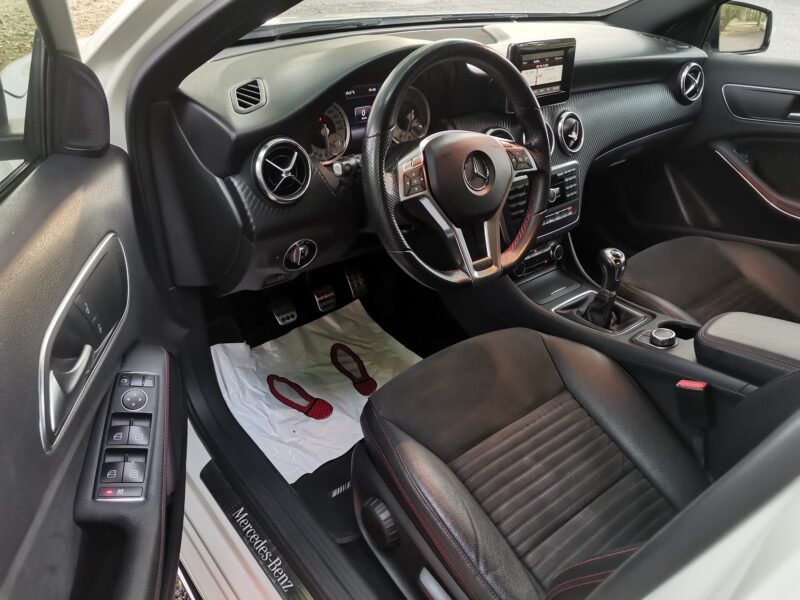 MERCEDES-BENZ Clase A A 180 AMG Line