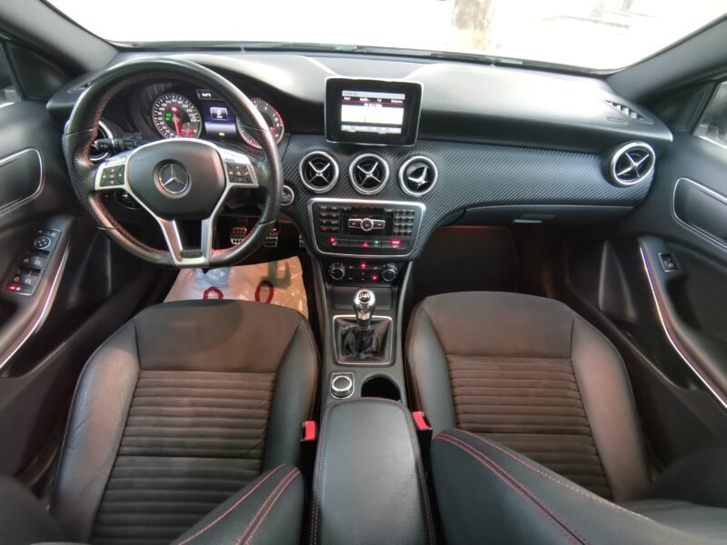 MERCEDES-BENZ Clase A A 180 AMG Line