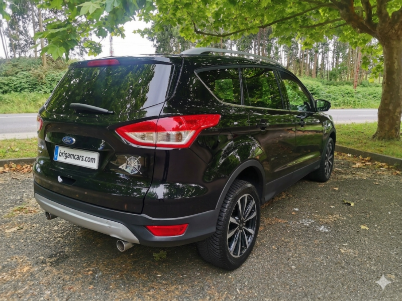 FORD Kuga 2.0 TDCi 110kW 4×4 ASS Business