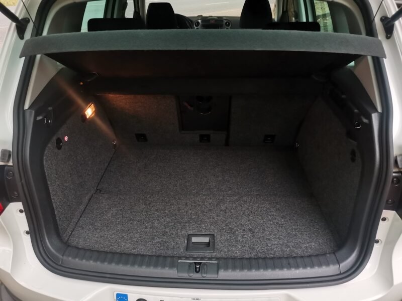 VOLKSWAGEN TIGUAN 2.0 TDI 140 4M Tiptronic Track Avenue