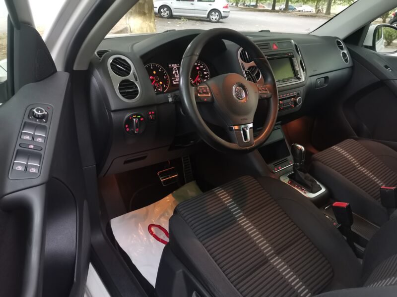 VOLKSWAGEN TIGUAN 2.0 TDI 140 4M Tiptronic Track Avenue