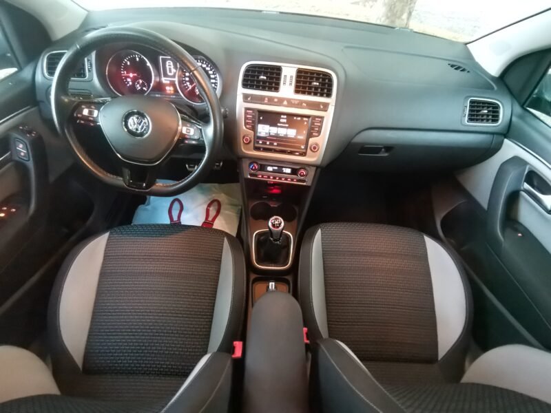 VOLKSWAGEN POLO CROSS 1.4 TDI 105cv BMT