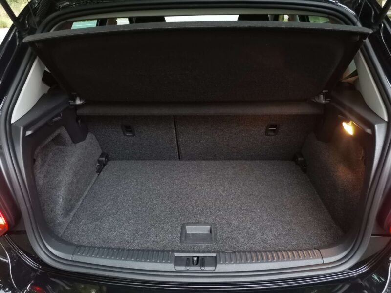 VOLKSWAGEN POLO 1.0 LOUNGE