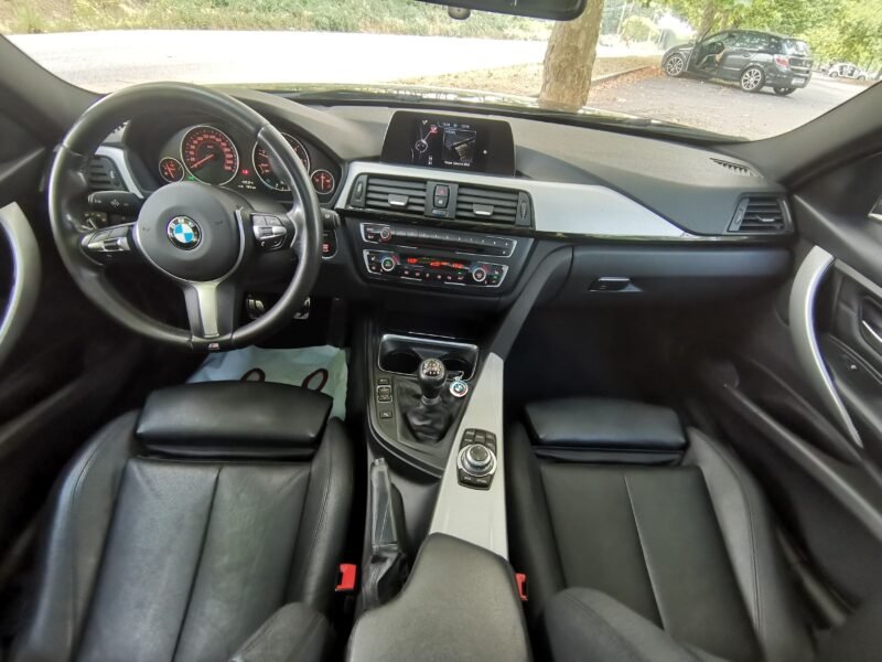 BMW Serie 3 320d xDrive Touring PACK M